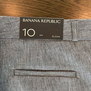 Banana Republic ankle length pants, size 10 w/tags.